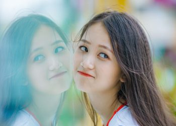 Chia Sẻ Bộ Stock “Em Gái” Cực Xinh RAW